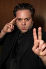 Дэн Фоглер: 267x400 / 15 Кб