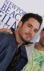 JT Alexander: 230x367 / 22 Кб