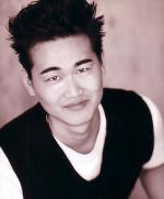 Taku Kawai: 400x482 / 31 Кб