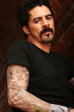 Ricardo Mamood-Vega: 1365x2048 / 267 Кб