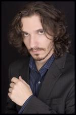 Крис Бернс: 431x648 / 48 Кб