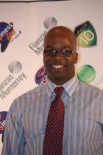 Андре Гордон: 480x720 / 55 Кб