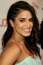 Никки Рид: 267x400 / 21 Кб