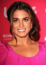 Никки Рид: 285x400 / 20 Кб