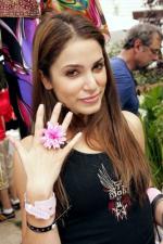 Никки Рид: 267x400 / 33 Кб