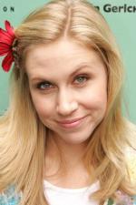 Эшли Экштейн: 267x400 / 26 Кб