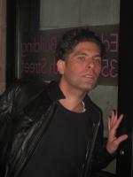 Dory Manzour: 1536x2048 / 368 Кб