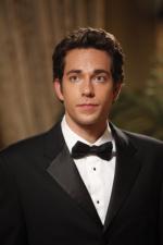 Закари Ливай: 400x600 / 25 Кб