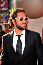 Закари Ливай: 266x400 / 25 Кб