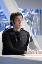 Закари Ливай: 360x540 / 30 Кб