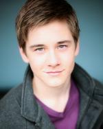 Люк Бенвард: 300x376 / 18 Кб