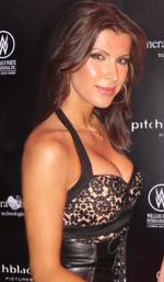 Ildiko Ferenczi: 310x530 / 32 Кб