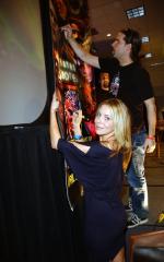 Michele Morrow: 376x600 / 43 Кб