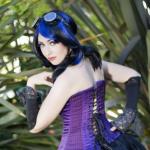 Mona Weiss: 528x527 / 54 Кб