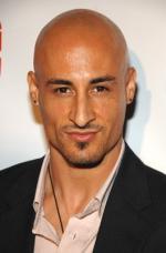 Гектор Руис: 264x400 / 20 Кб