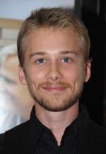 Лу Тэйлор Пуччи: 277x400 / 17 Кб