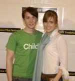 Лу Тэйлор Пуччи: 374x400 / 27 Кб