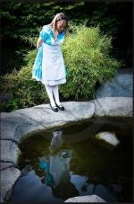 Megan McKinnon: 336x508 / 58 Кб