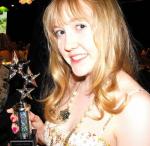 Megan McKinnon: 600x581 / 85 Кб