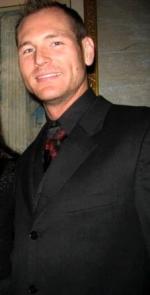 Brandon Ellison: 227x445 / 16 Кб