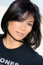 Michelle Jones: 1024x1536 / 300 Кб