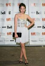 Клер Стоун: 411x594 / 65 Кб