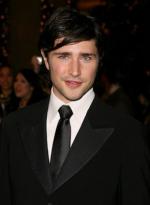 Мэтт Даллас: 293x400 / 16 Кб