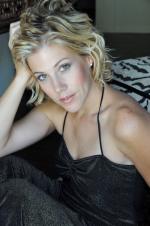 Kelly Pendygraft: 1360x2048 / 437 Кб