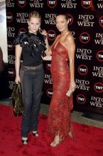 Айми Маллинз: 265x400 / 35 Кб