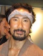 Yoshi Ando: 170x218 / 10 Кб