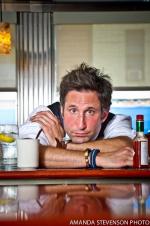 Pete Postiglione: 399x600 / 51 Кб