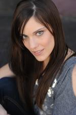 Erin Marie Hogan: 944x1419 / 179 Кб