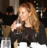 Sandy Kellerman: 709x720 / 75 Кб