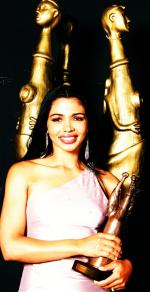 Natalie Becker: 1055x2048 / 297 Кб