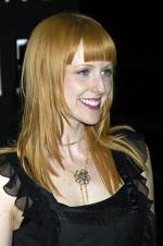 Terryn Westbrook: 332x500 / 38 Кб