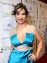 Лиана Мендоза: 299x400 / 28 Кб