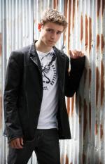 Каллэн МакОлифф: 1324x2048 / 395 Кб