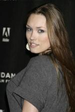 Клэр Грант: 267x400 / 22 Кб