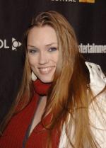 Клэр Грант: 288x400 / 26 Кб