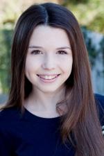 Saige Ryan Campbell: 500x750 / 64 Кб