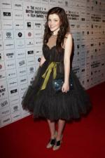 Джорджи Хенли: 267x400 / 25 Кб