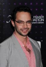 Ник Кролл: 273x400 / 21 Кб