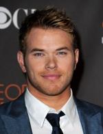 Келлан Латс: 307x400 / 22 Кб