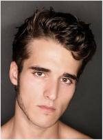 Daniel Samonas: 539x727 / 67 Кб