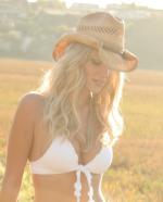 Карина Мишель: 1016x1255 / 94 Кб