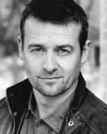 Christopher Dane: 377x473 / 37 Кб