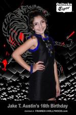 Jennessa Rose: 300x450 / 40 Кб