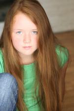 Erica Jones: 1366x2048 / 321 Кб