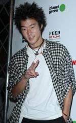 Аарон Ю: 249x400 / 28 Кб