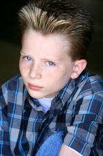 Хантер Джеймс Маккивер: 593x890 / 104 Кб